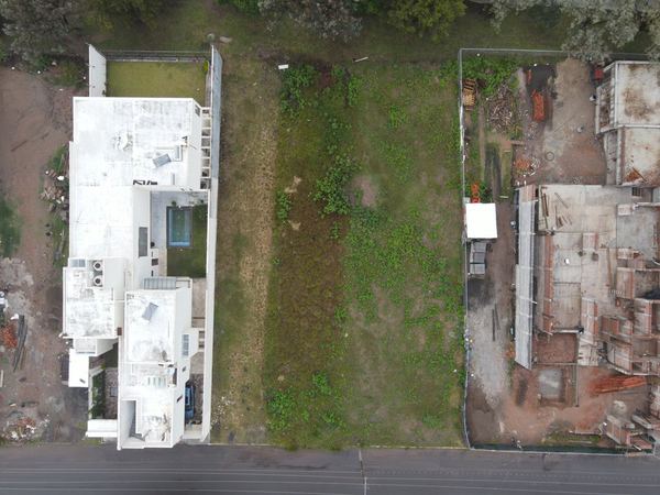 Vista aérea de predio residencial